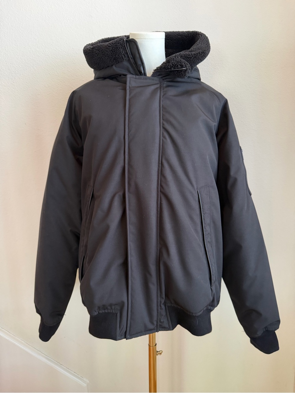Sean John Mens Black Winter Jacket with Sherpa Hood